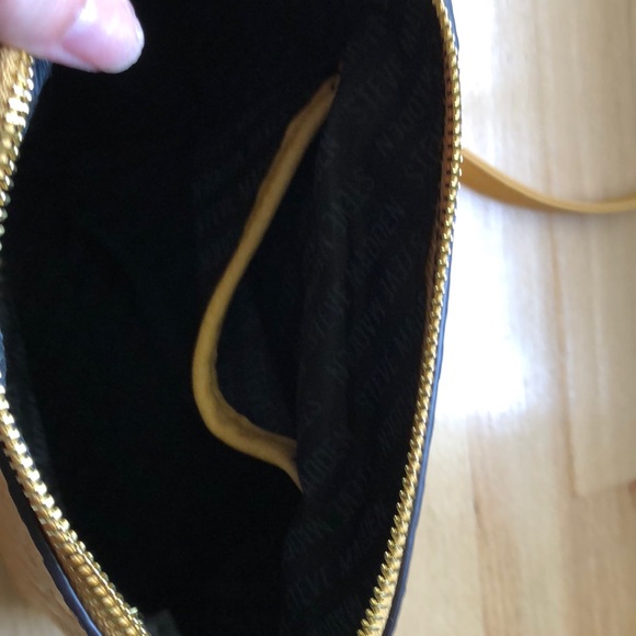 Steve Madden Bmarilyn Crossbody Bag In Mustard - Picture 5 of 8